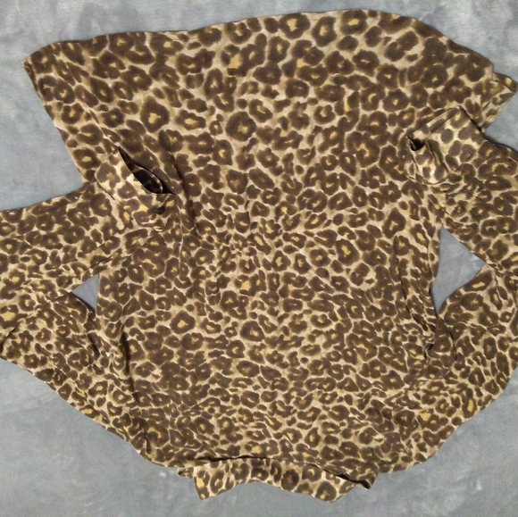 Leopard Print Shirt - Picture 3 of 3